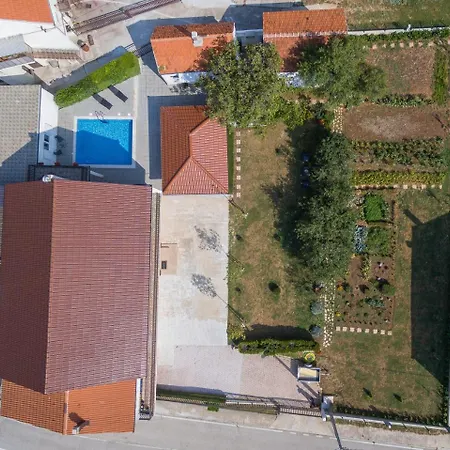 Mirela Casa vacanze Studenci