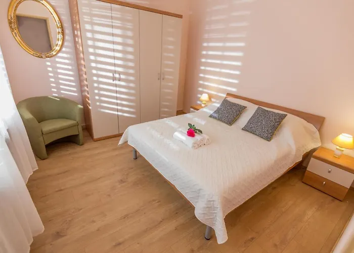 Tatil Evi Mirela