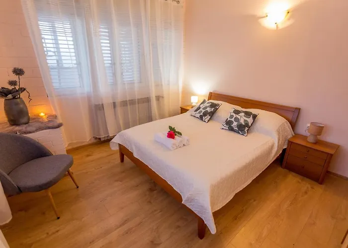 Tatil Evi Mirela