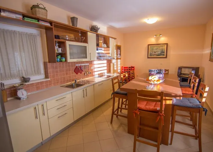 Tatil Evi Mirela Studenci